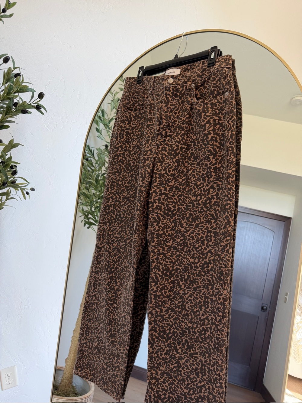 Fabletics Leopard Print Pants - Picture 2 of 7